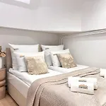 Διαμέρισμα Old Town Family - Dluga Living By Downtown *