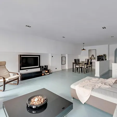 Old Town Family - Dluga Living By Downtown *