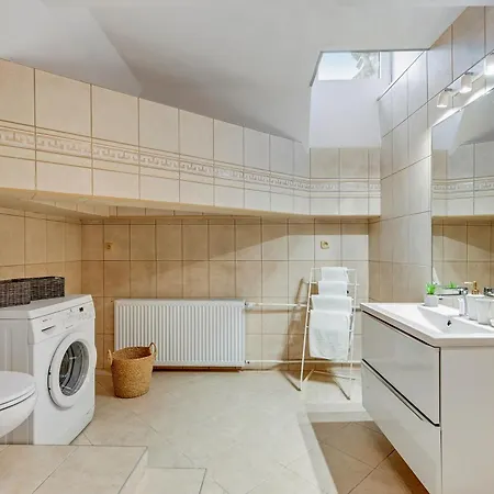 Old Town Family - Dluga Living By Downtown